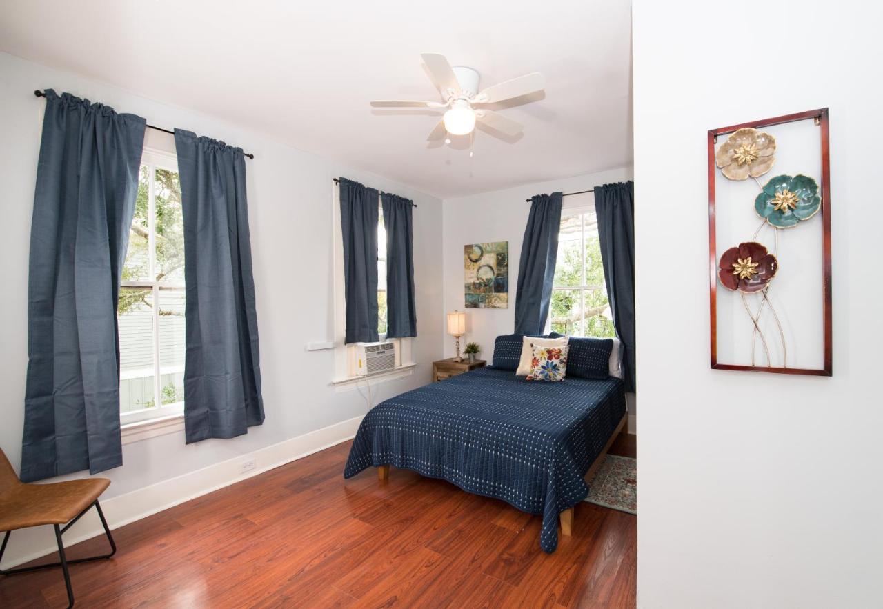 Beautiful Two-Story In Central Galveston, Short Walk To Beach, Near Downtown! | Seas The Breeze别墅 外观 照片