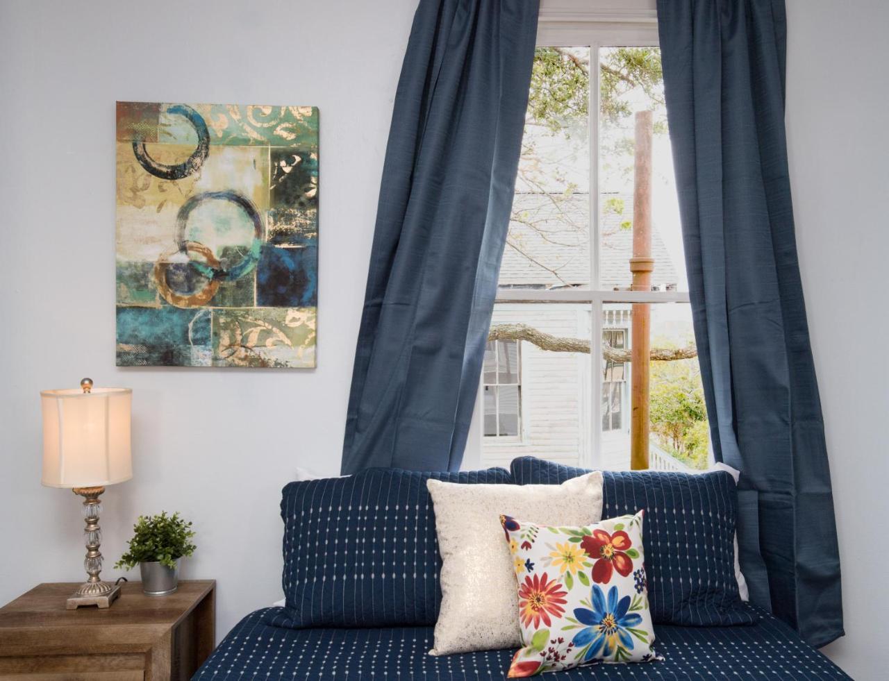 Beautiful Two-Story In Central Galveston, Short Walk To Beach, Near Downtown! | Seas The Breeze别墅 外观 照片