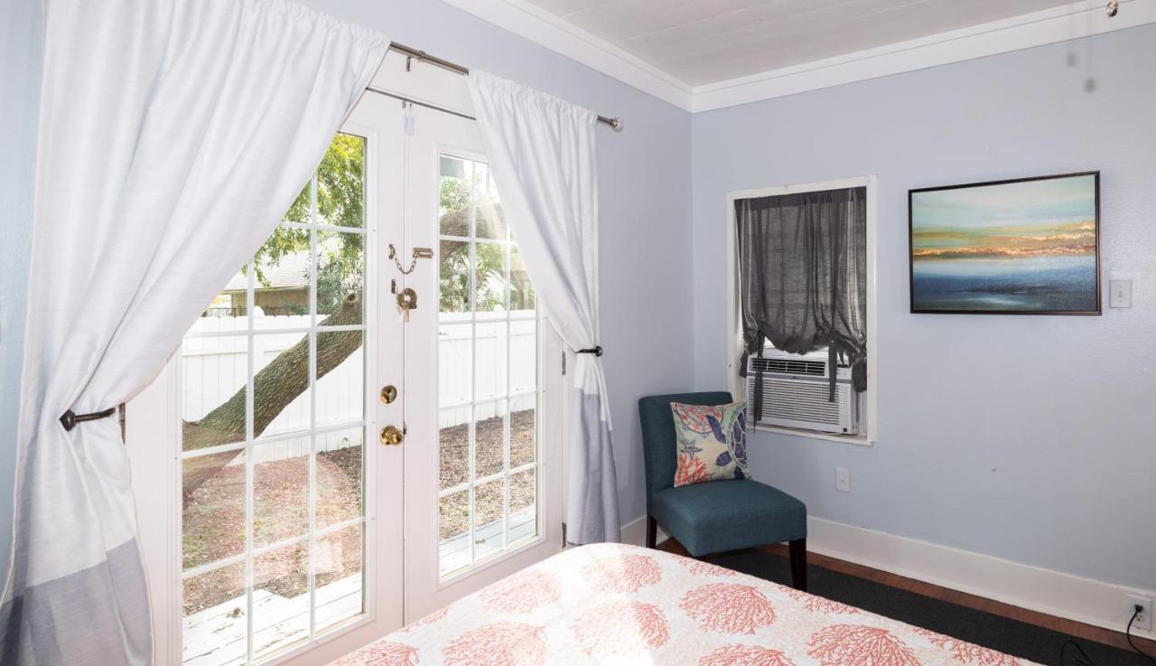 Beautiful Two-Story In Central Galveston, Short Walk To Beach, Near Downtown! | Seas The Breeze别墅 外观 照片