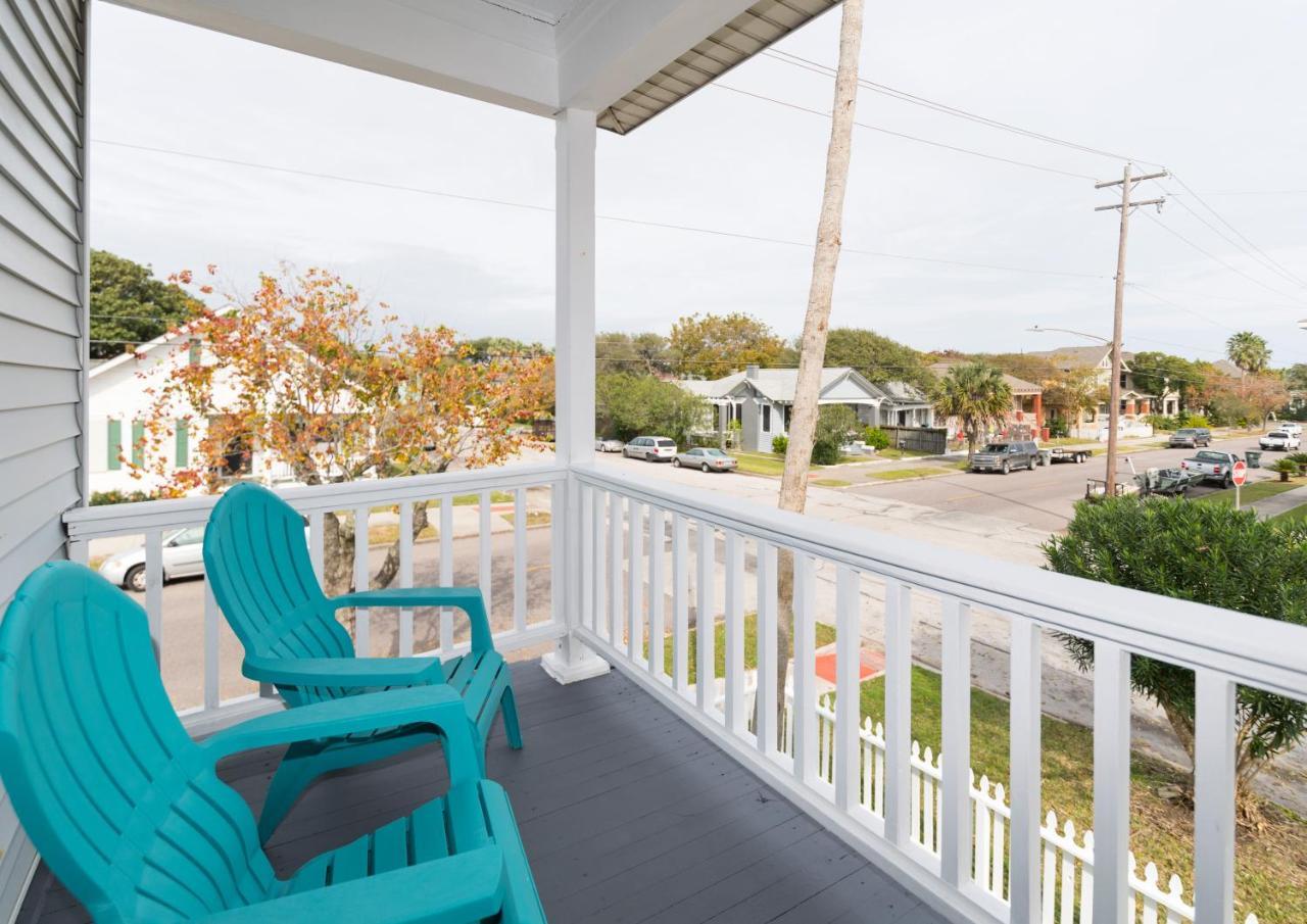 Beautiful Two-Story In Central Galveston, Short Walk To Beach, Near Downtown! | Seas The Breeze别墅 外观 照片